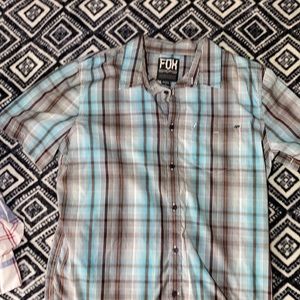 Men’s fox button up